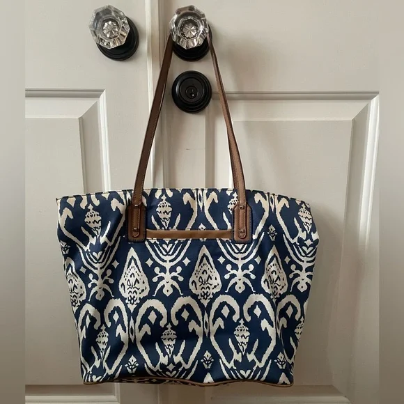 Stella & Dot Navy and White Ikat Tote Bag- EXCELLENT - Picture 3 of 5